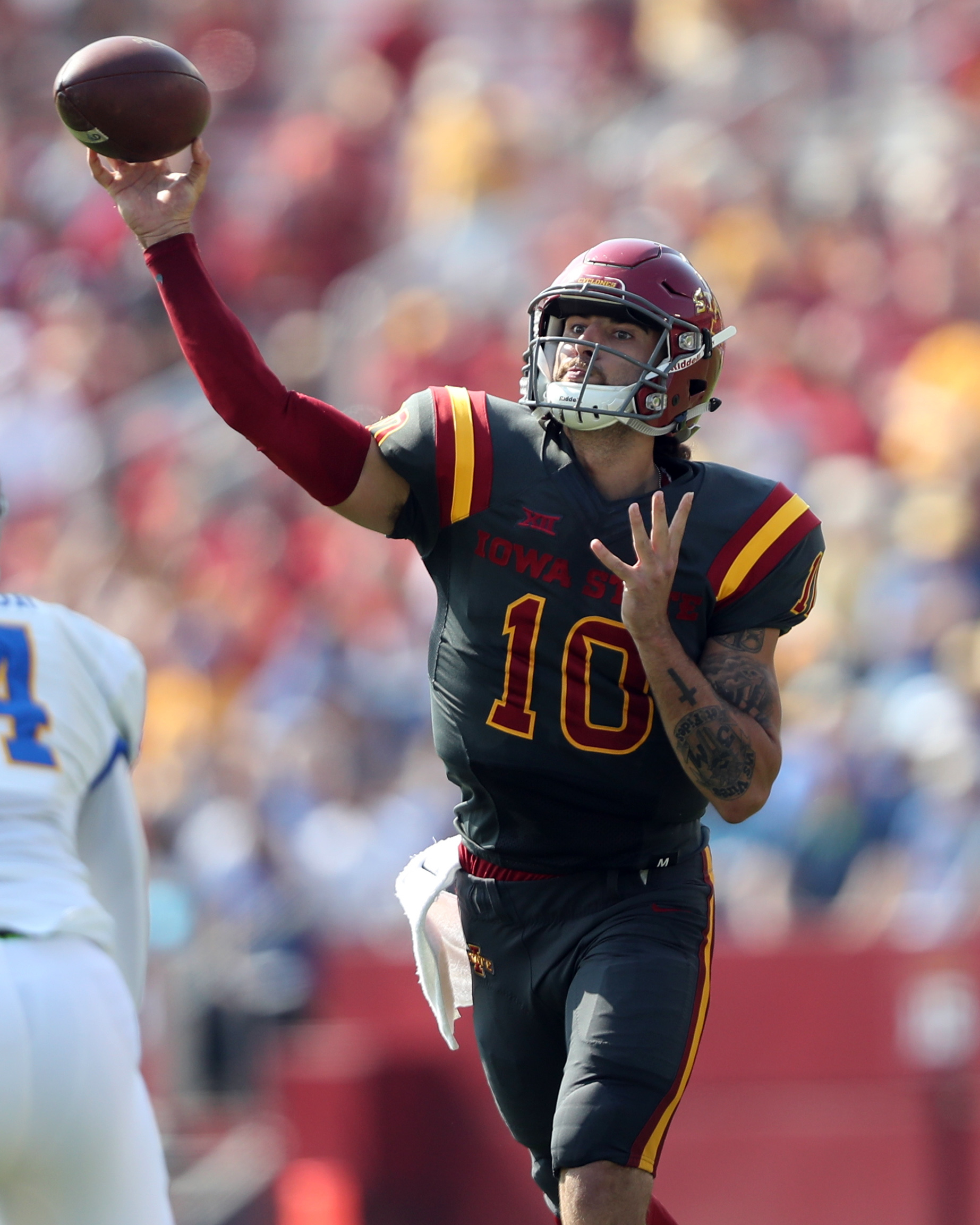 Sep 24, 2016; Ames, IA, USA; Iowa State Cyclones quarterback Jacob Park (10) throws a pass against the San Jose State Spartans at Jack Trice Stadium. Mandatory Credit: Reese Strickland-USA TODAY Sports