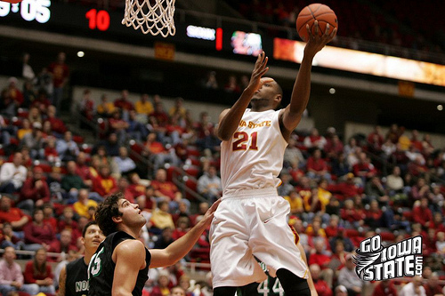 Craig Brackins layup vs