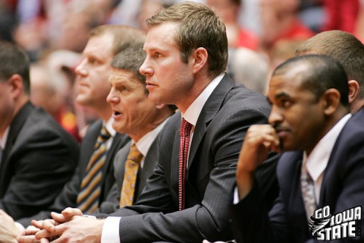 Fred Hoiberg Bench vs Col 20111 524x350