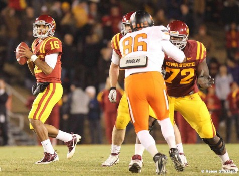 Jared Barnett drops back vs OSU 2011 475x350