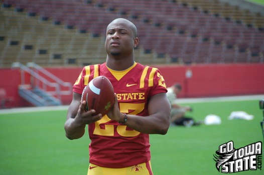 Leonard Johnson Media Day 2010 526x350