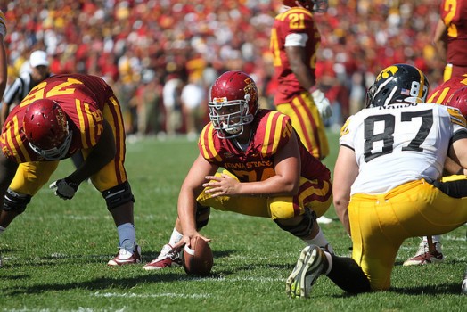 Tom Farniok snap vs Iowa 20111 524x350