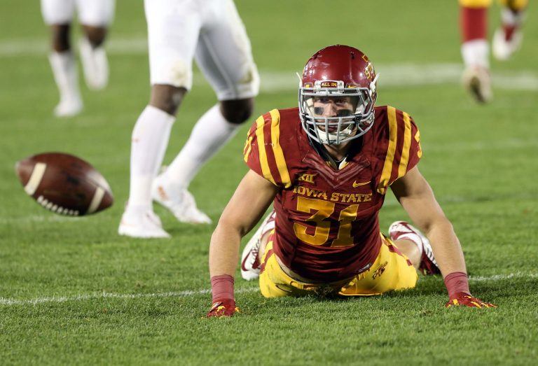 Pair of football walk-ons placed on scholarship