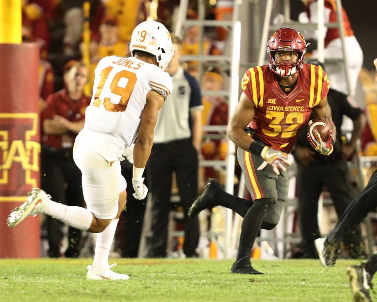 NOTEBOOK: More touches for Montgomery, Cotton-Moya strong in return