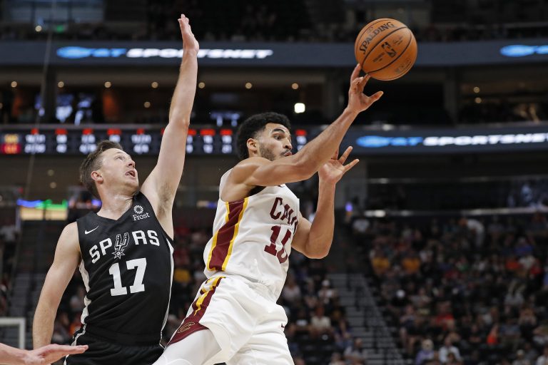 Naz Mitrou-Long signs two-way deal with the Indiana Pacers