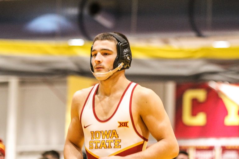 WRESTLING PREVIEW: No. 11 Cyclones to host No. 2 Hawkeyes