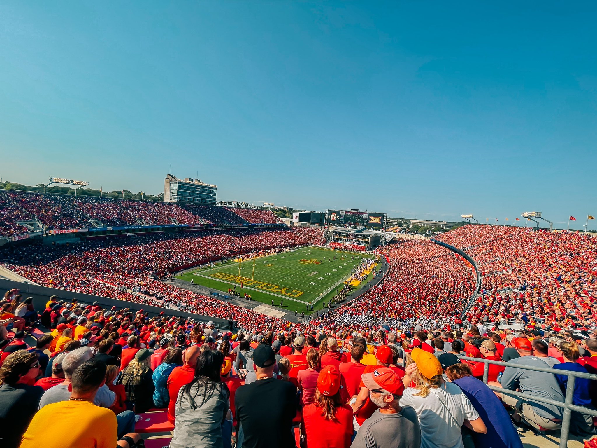 Cyclones' Tailgate Tour makes stop in Sioux City