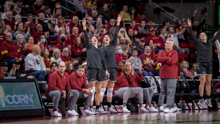 WBB: Cyclones at No. 13 in latest AP Poll
