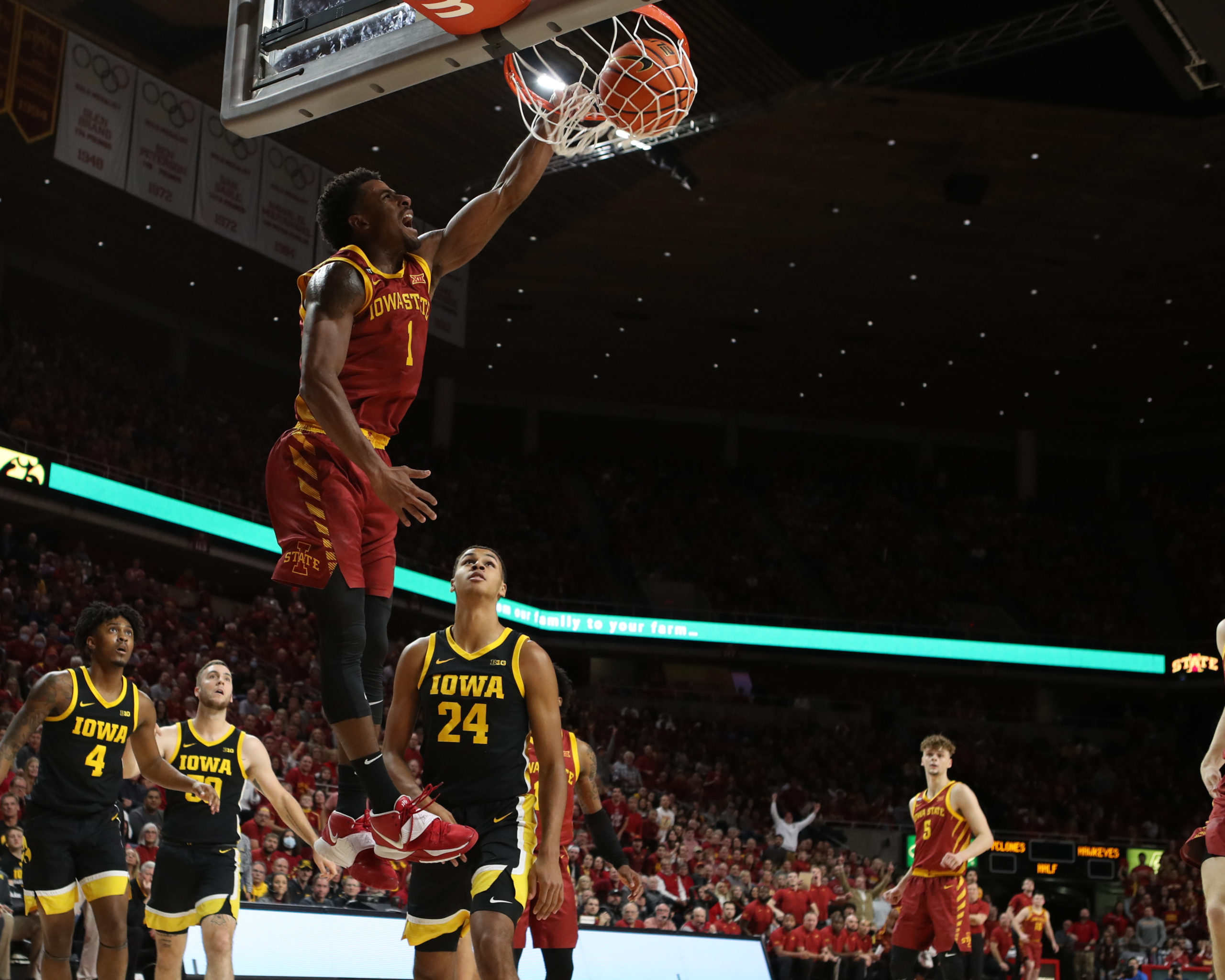 Izaiah Brockington named to Wooden Award Mid-Season Top 25