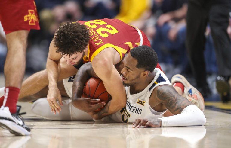 STANZ: Iowa State falls to West Virginia in chaotic thriller