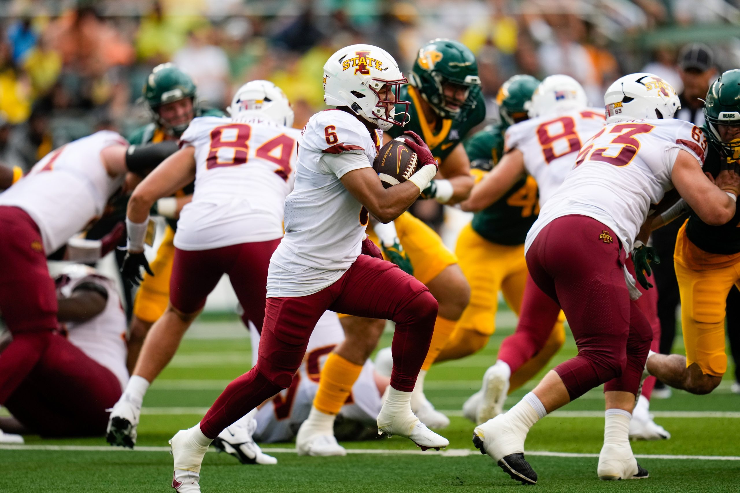 Eli Sanders enters transfer portal