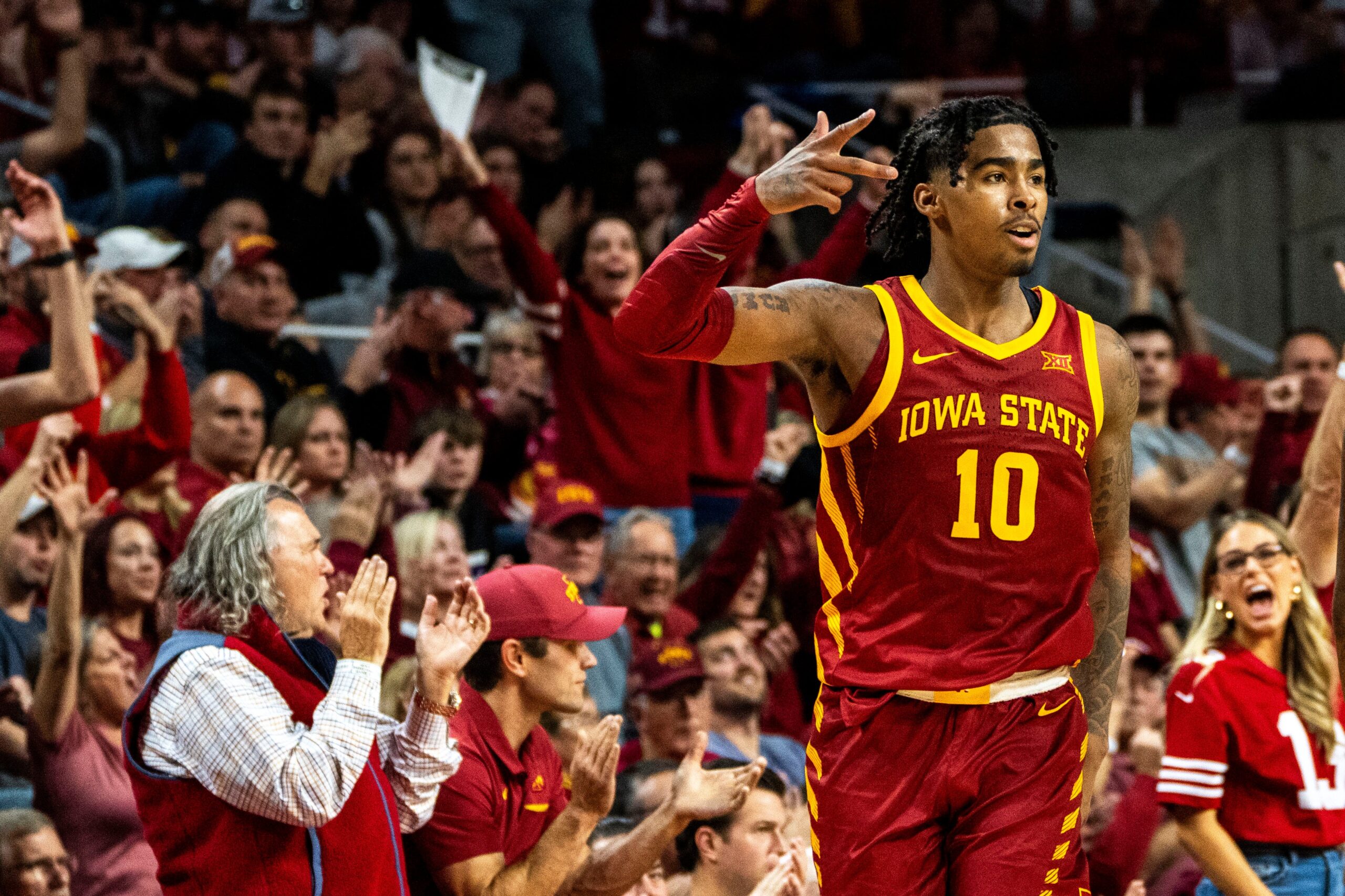 Keshon Gilbert named Big 12 of the Week