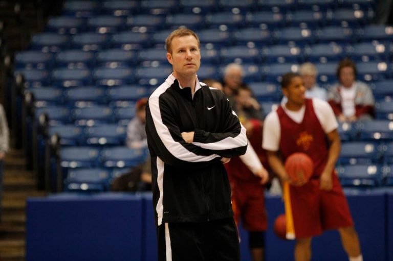 Hoiberg inks new 10-year, $20 million deal